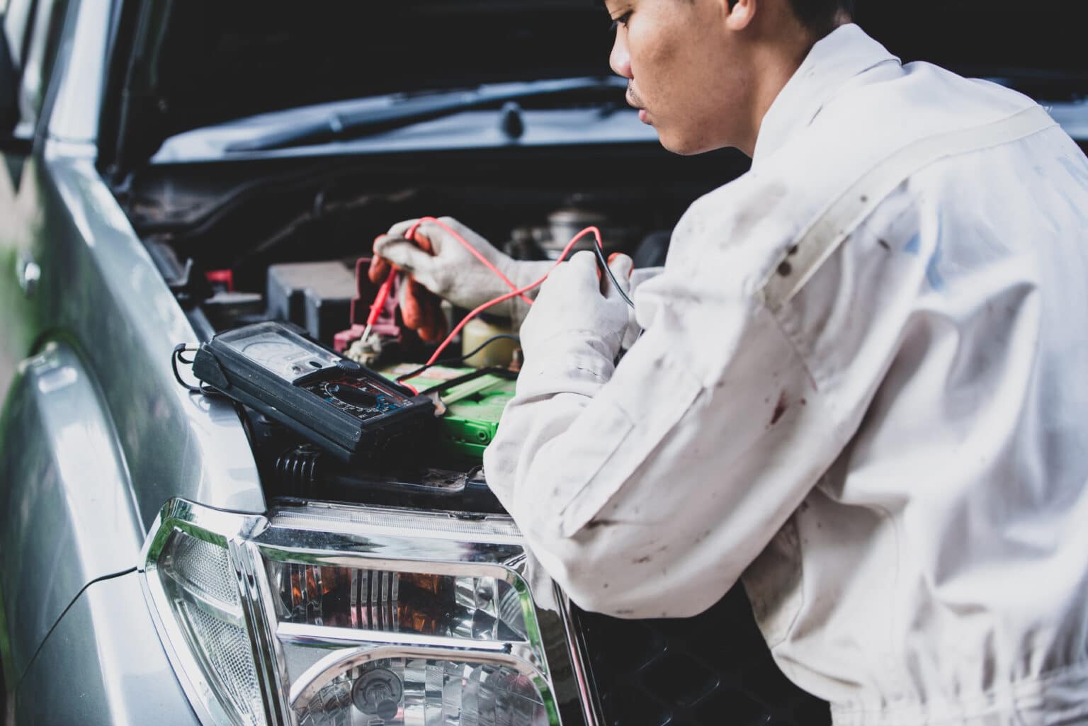 How Much Does a Car Body Damage Repair Cost? Is It Worth the Shot?