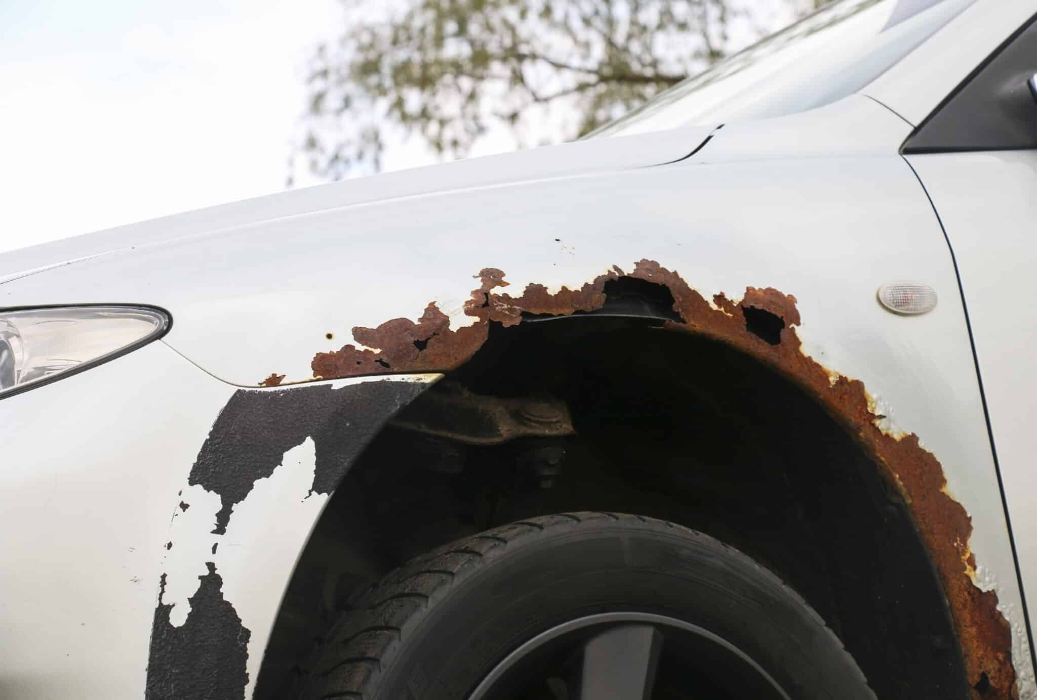 How Much Does a Car Body Damage Repair Cost? Is It Worth the Shot?